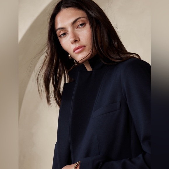 NWT! BANANA REPUBLIC WOMENS BLACK EVERYWHERE PONTE BLAZER💙 - Picture 6 of 14